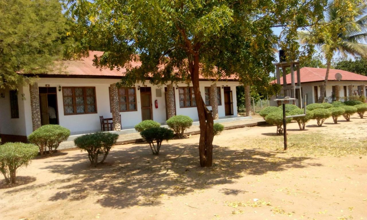 Southern Cross Hotel Mtwara Bagian luar foto